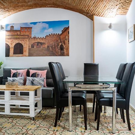 Art & Suite Apartment Caces מראה חיצוני תמונה