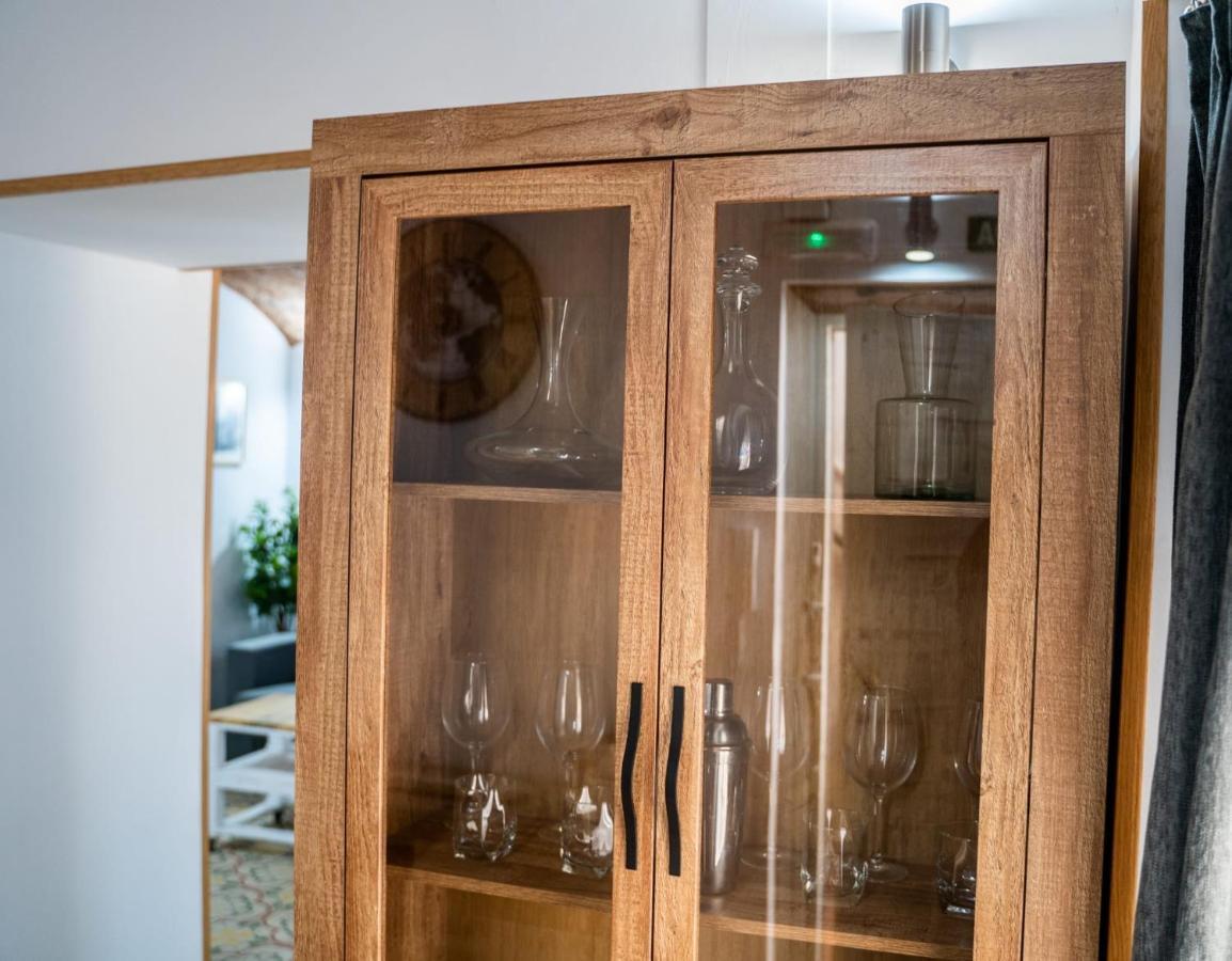 Art & Suite Apartment Caces מראה חיצוני תמונה